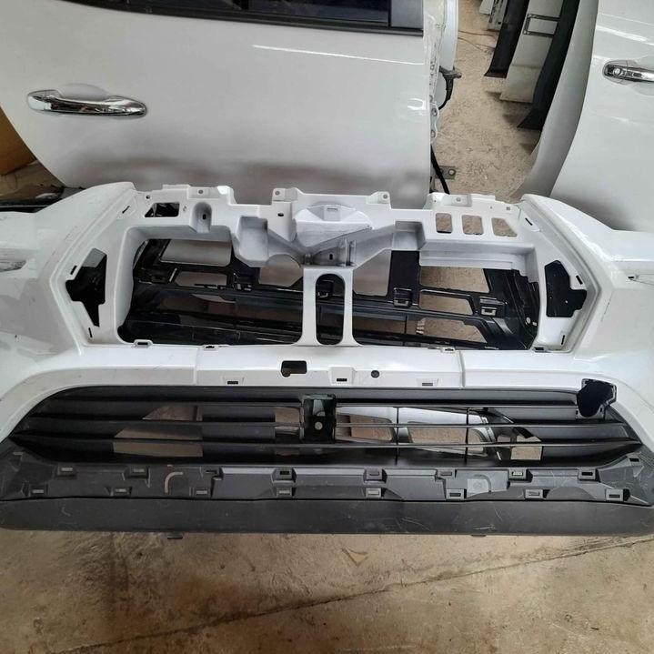 Bumper Bemper Depan Avanza Veloz 2022 Original copotan