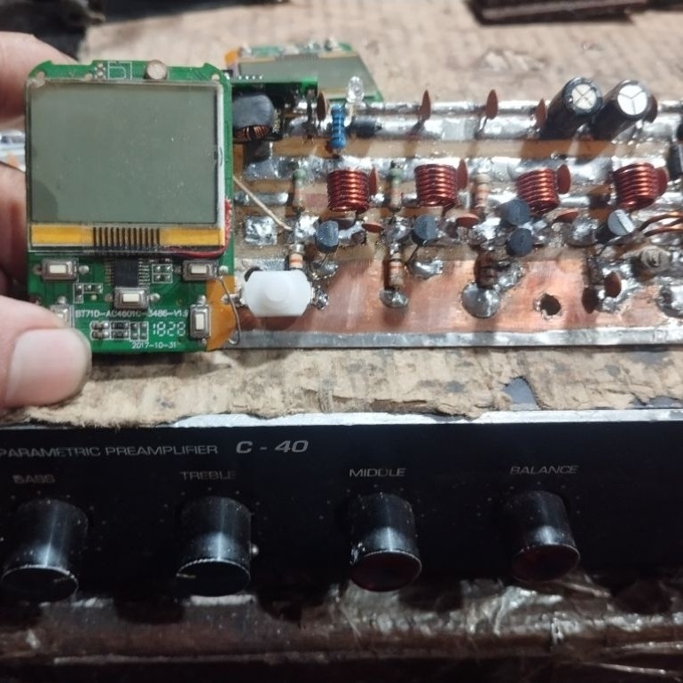 KIT PLL TRANSMITER FM SETEREO 1 WAT FREQ 88 -108 NHZ