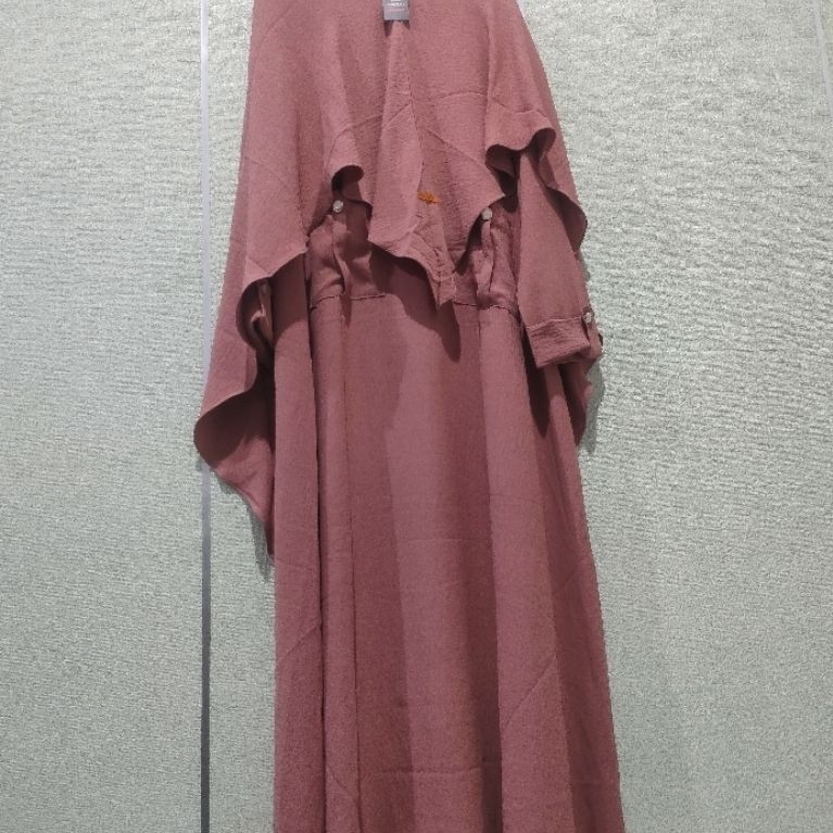 set syar'i Aku Karissa