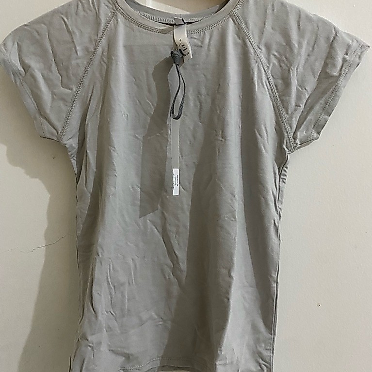 Arus the brand top (PRELOVED)