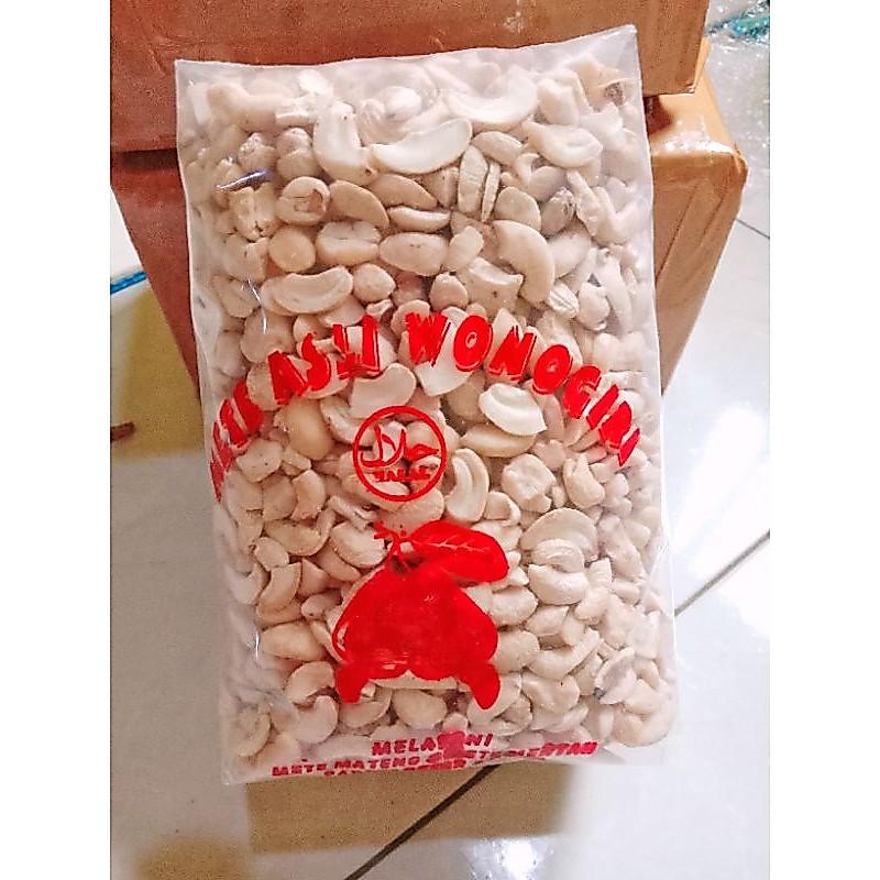 kacang mete / mede pecah / patahan mentah 1 kg