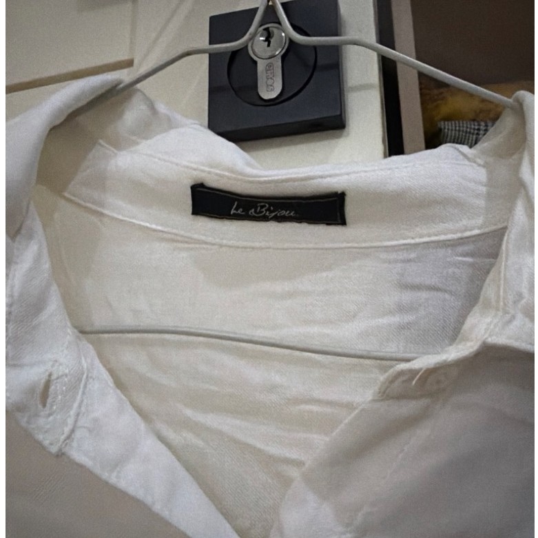[Preloved] Le Bijou - Sheer White Top