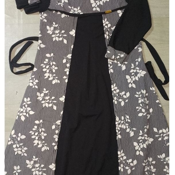 Gamis Wanita Maxy Garis Hitam Putih