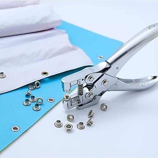 Pembolong Kertas 1 Lubang/eyelet Punch/ Alat Pembolong MIKA/KARTON Kw Trio 9718 Stationery
