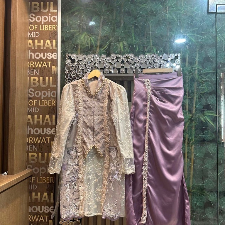 kebaya modern warna mauve