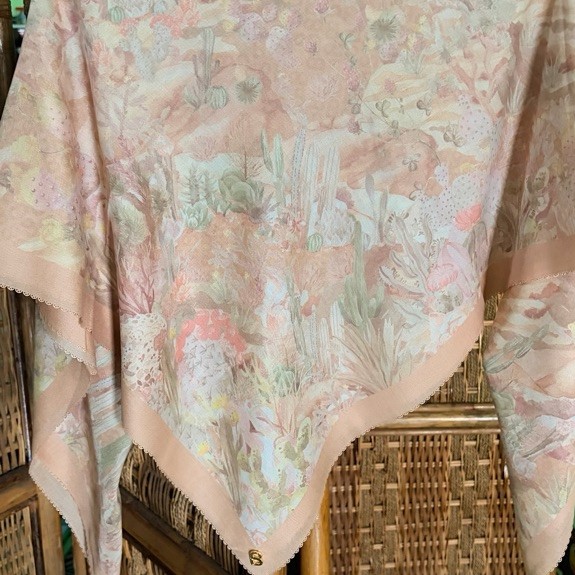 PRELOVED BUTTONSCARVES YUCCA SAVANA LENGKAP BOX KONDISI MASIH BAGUS JARANG PAKAI