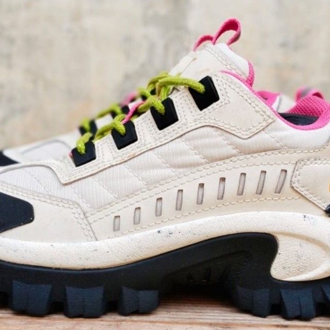 Sepatu sneakers Caterpillar Intruder size 39