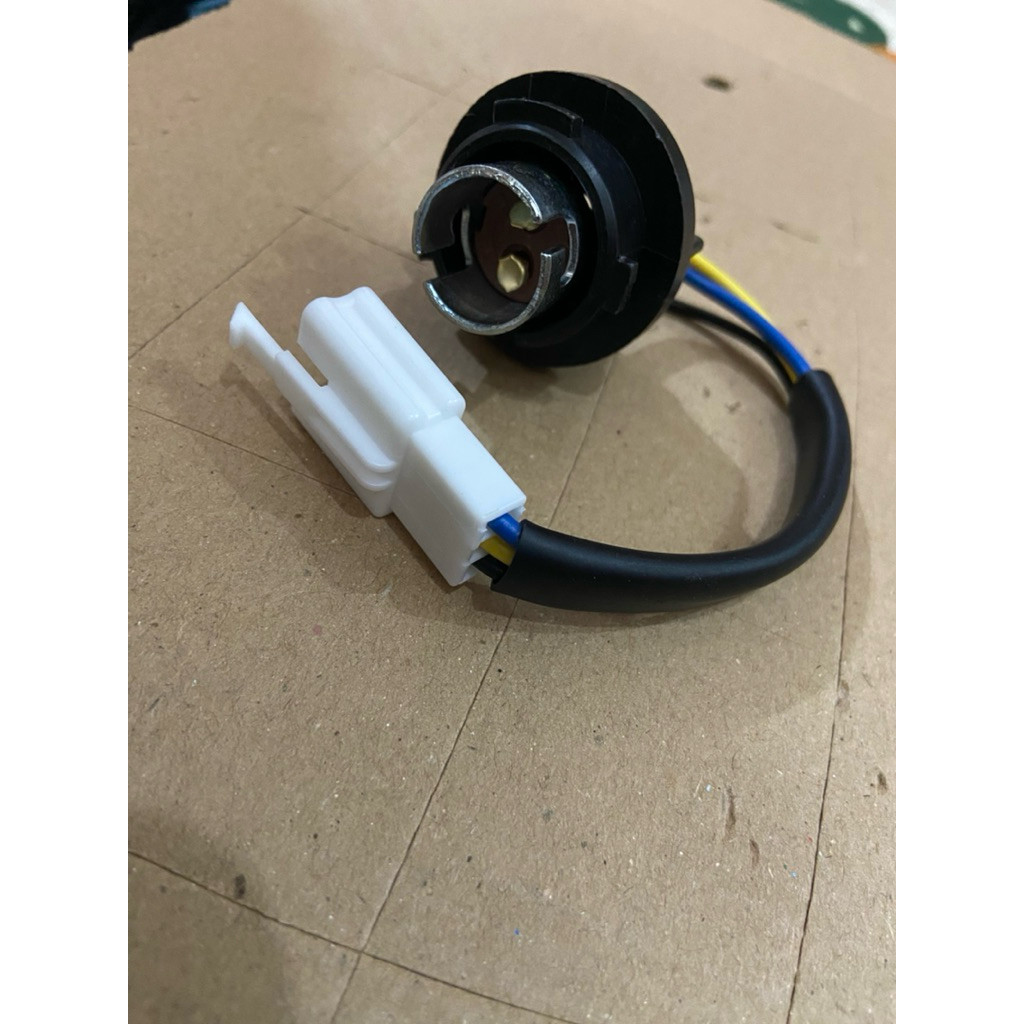 Kabel Fitting Lampu Belakang Yamaha Xride 115 Old  Original Ygp Kabel Piting Lampu Stop Xride 115 Ol