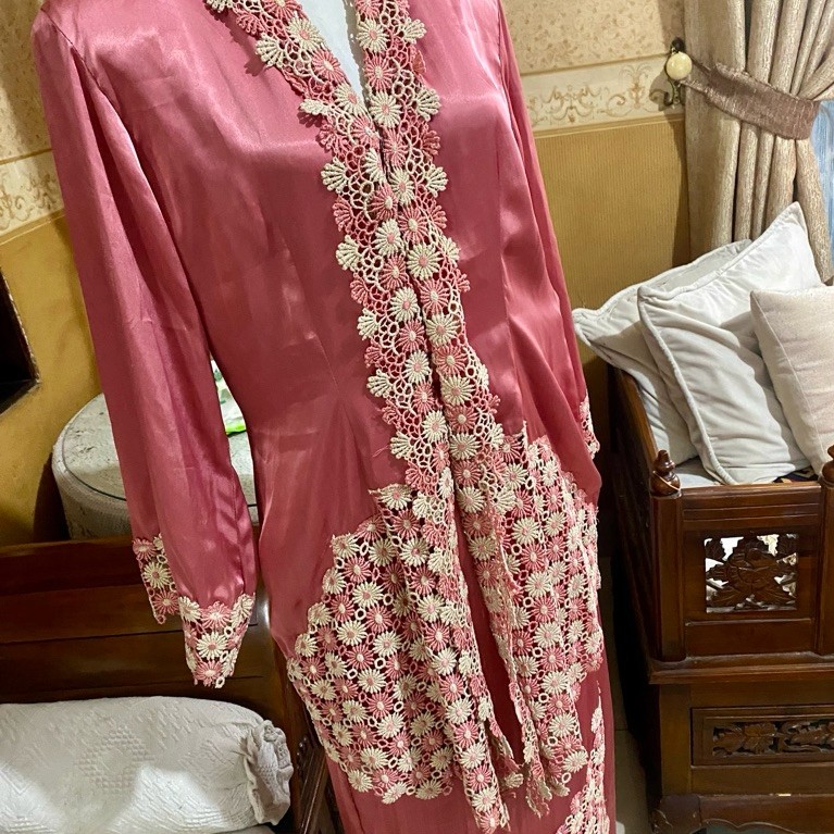 preloved one set baju pesta