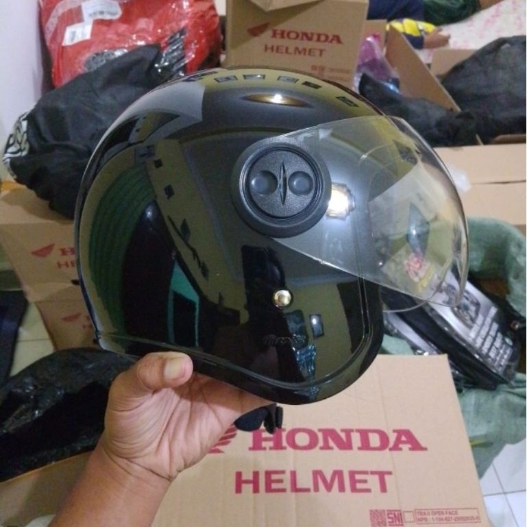 Helm Scoopy Hitam