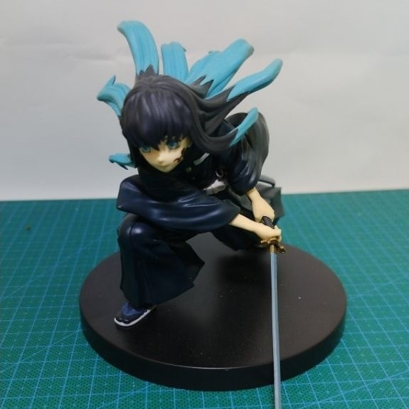 action figure Demon Slayer Kimetsu No Yaiba Vibration Stars Muichiro Tokito.