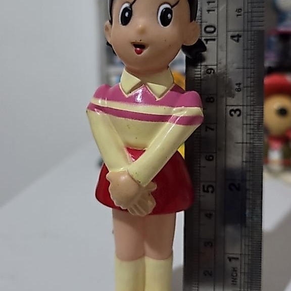 preloved figure shizuka doraemon