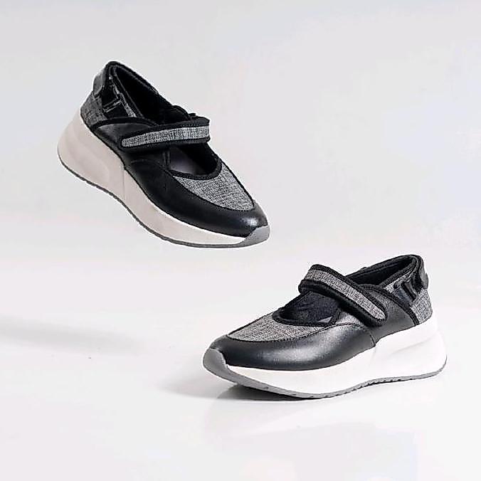 Zunika Yasmin Black Sepatu Sneakers Slip On Wanita Canvas Shoes