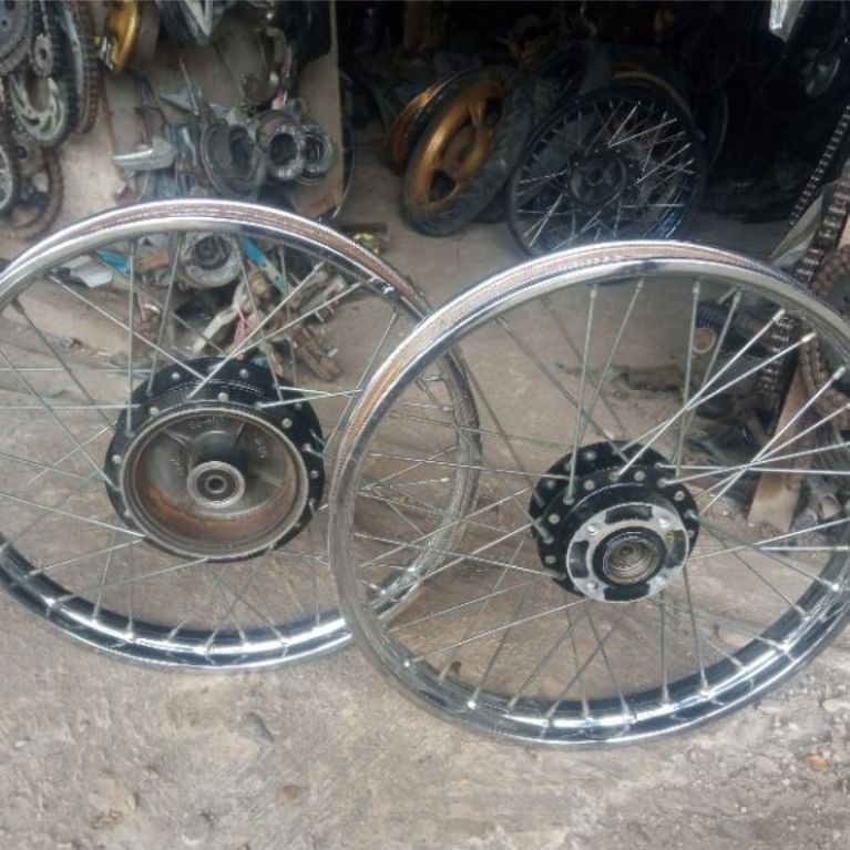 PELK/VELG/RODA JARI JARI DEPAN BELAKANG YAMAHA VEGA ZR/VEGA R NEW/JUPITER/MX ORIGINAL COPOTAN MOTOR