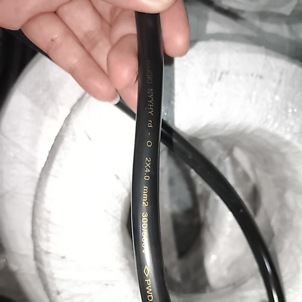 nyyhy serabut kabel tembaga 2x4 mm merk Hakiki