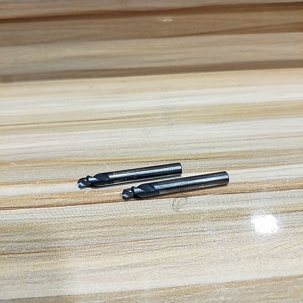 Mata bor step 3.3 × 5 carbide bekas tajam step drill 3.3mm × 5mm bor tembus baja keras