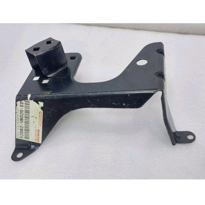 stay dudukan breket bemper kijang LGX / krista 2003-2005
