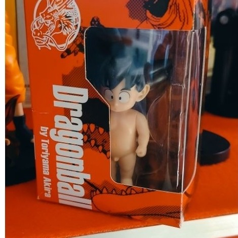 Goku kid figure