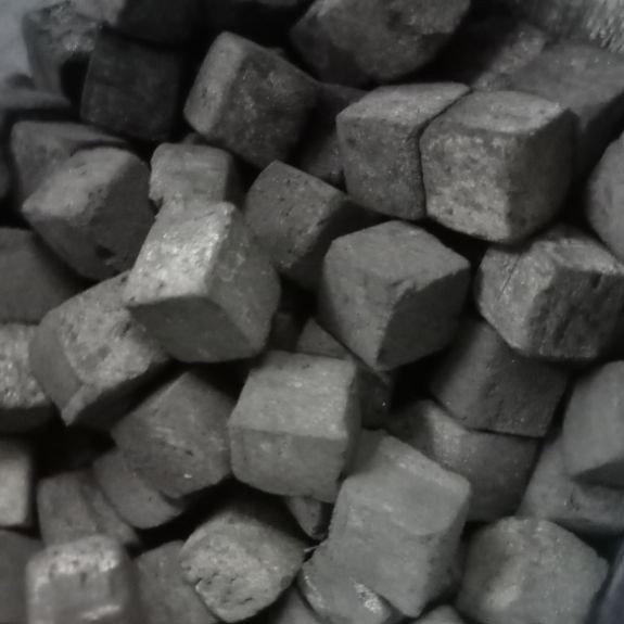 Alat panggang Briket Kubus Kotak arang tempurung kelapa Khusus Grosir