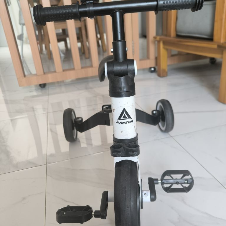 (SECOND) Sepeda Anak (Balance Bike) Merk AVIATOR tipe AT-7905