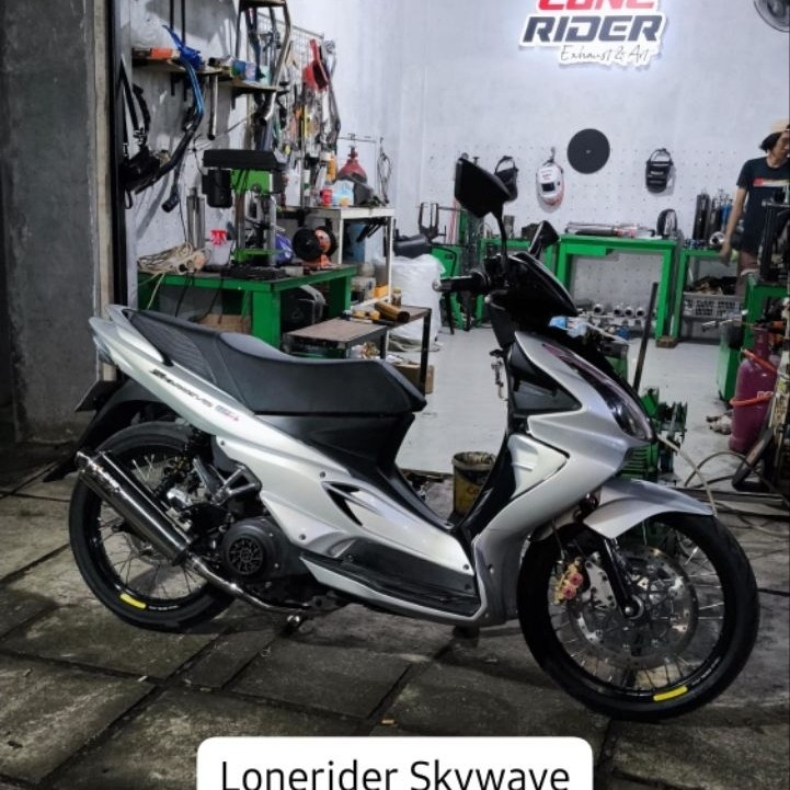 LONERIDER Skywave STD Racing custom
