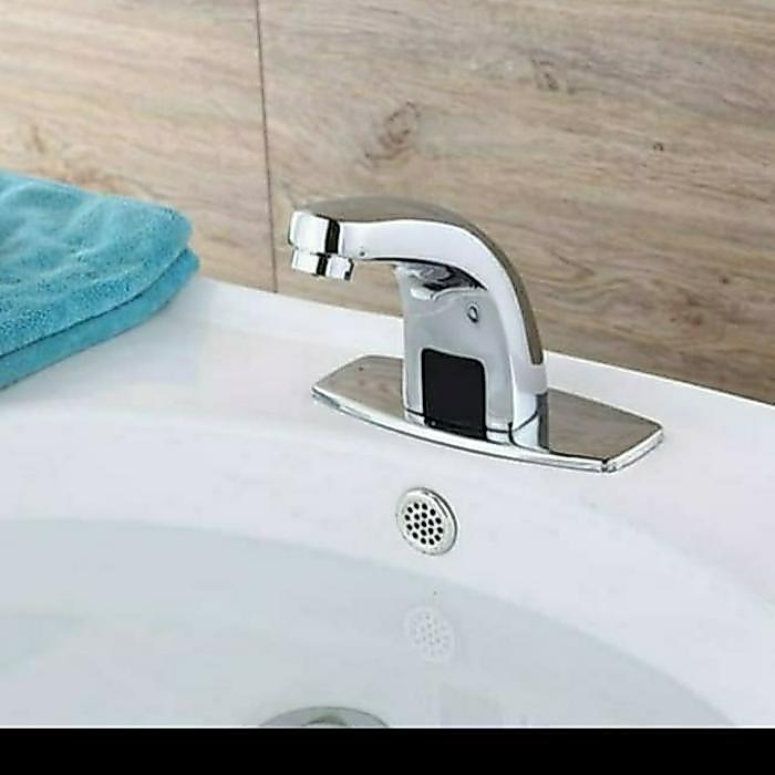 kran wastafel sensor/kran otomatis model toto