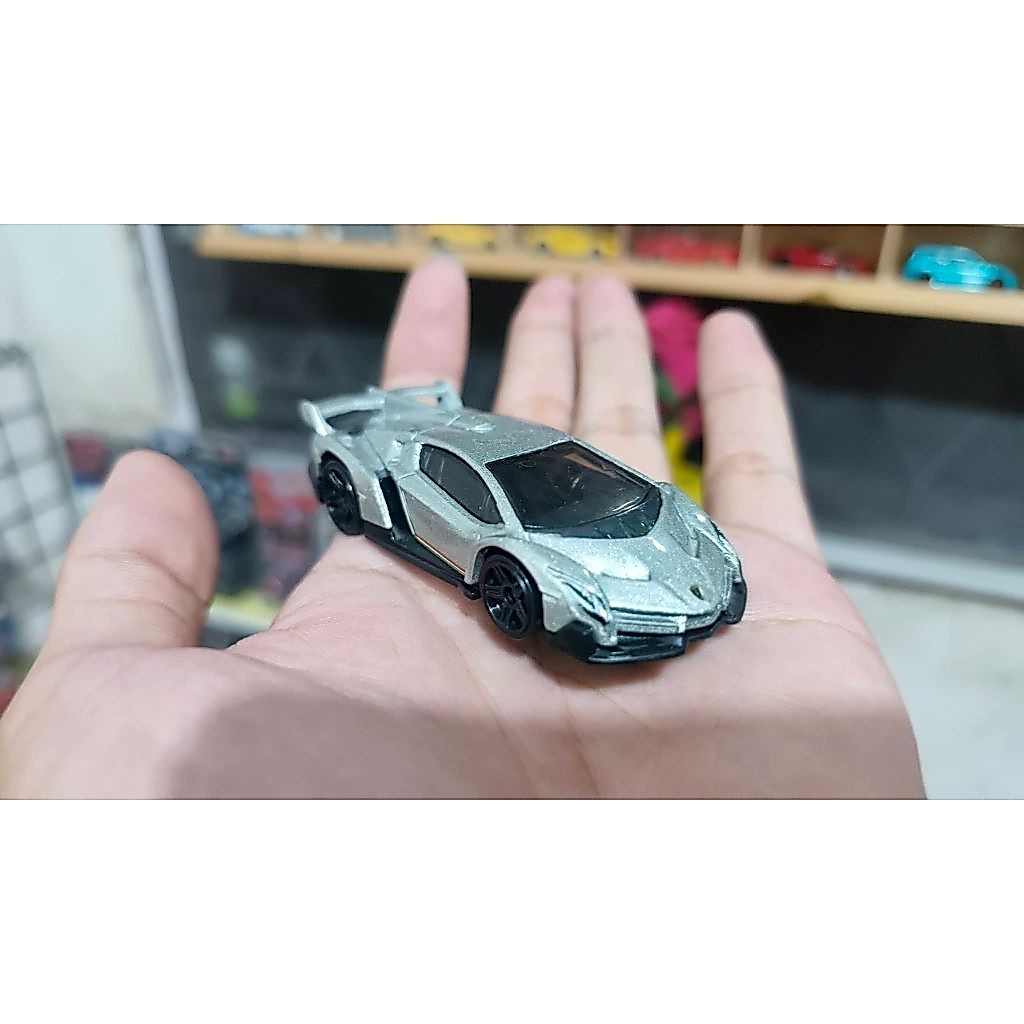 hotwheels Lamborghini veneno loose