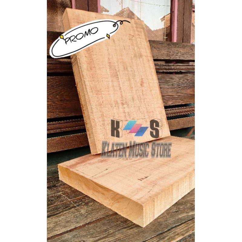 Kayu Mahogany Utuh Bahan Gitar dan Bass Elektrik