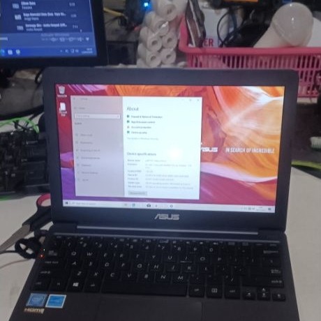 asus e203mah