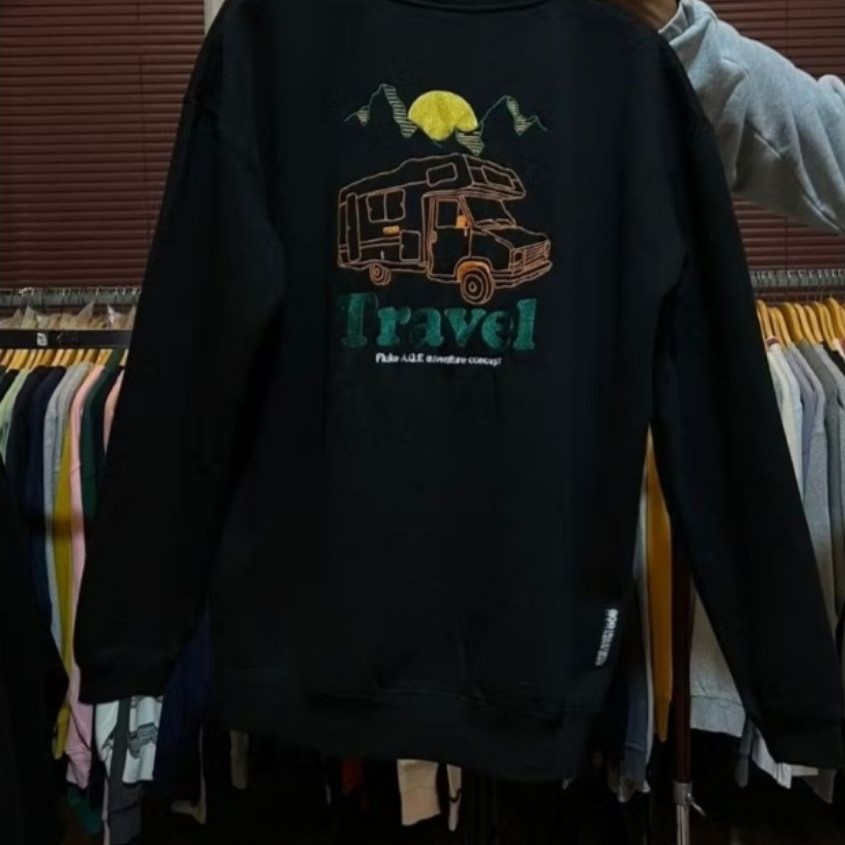 crewneck second fluke