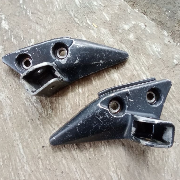 Postep step pijakan kaki belakang suzuki spin 125 ori