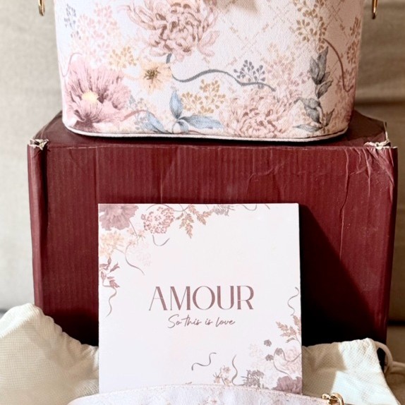 Hey Local AMOUR Vanity Bag (wrn Vanila)