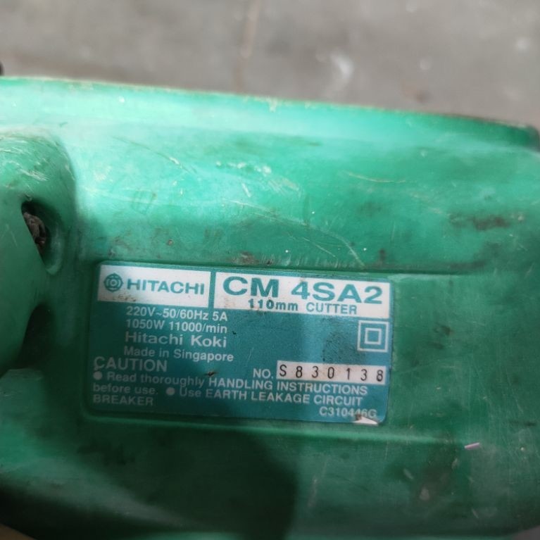 sircular saw Hitachi 4inc