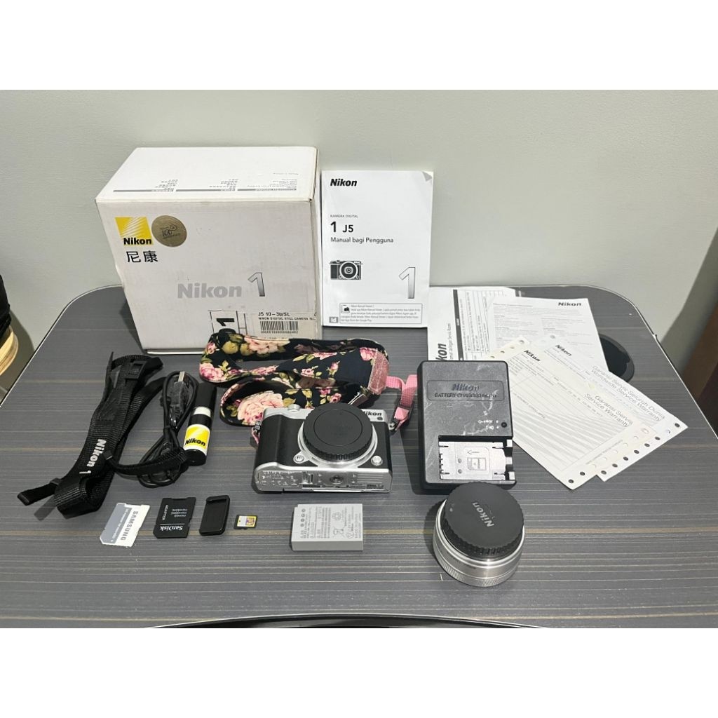 Nikon 1 J5 Mirrorless kamera digital vlogging