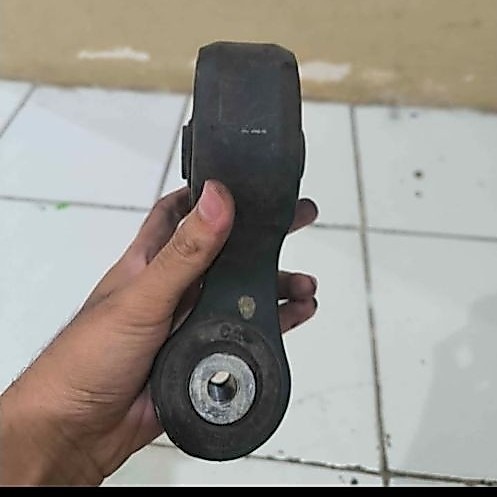 Engine Mounting Jazz Ge8