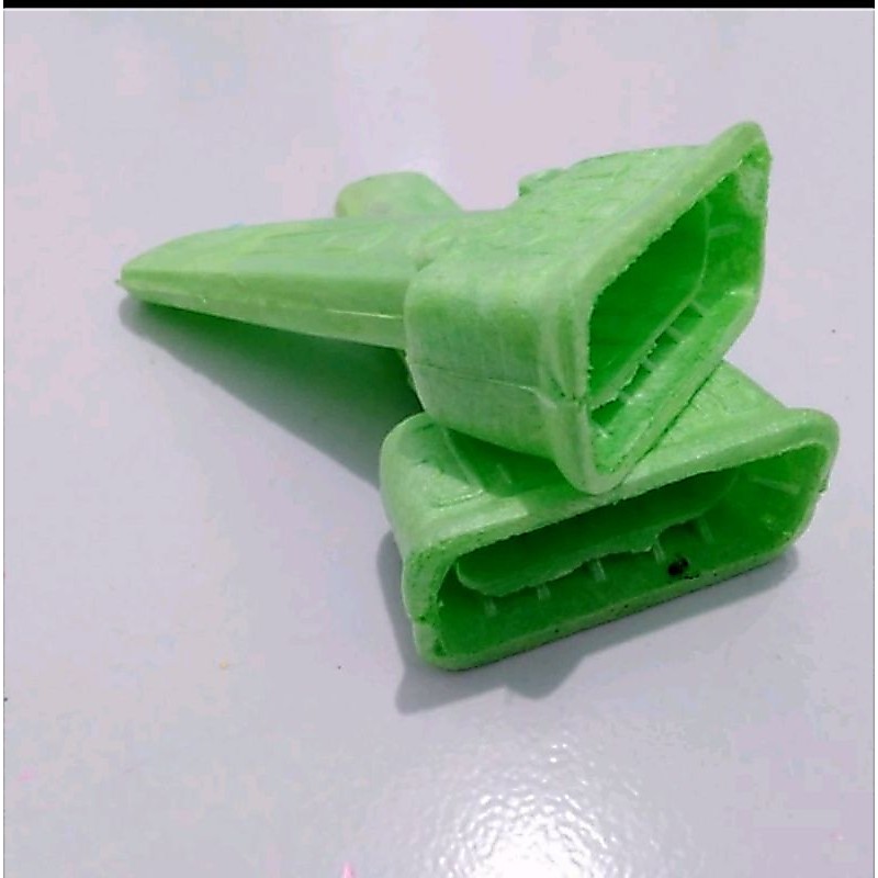 Cone es cream bentuk tayo/krupuk es krim 1bal isi 500bj