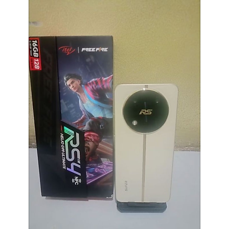 Itel Rs4 8/128 garansi resmi second fullset