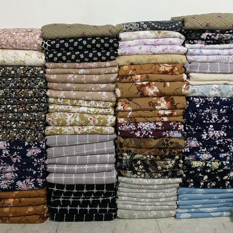 Kain kiloan rayon viscose motif random lebar 150 cm bahan daster blouse dress flowy adem