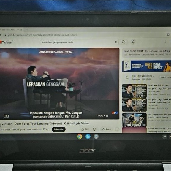 Chromebook acer c738T touchscreen flip 360 derajat