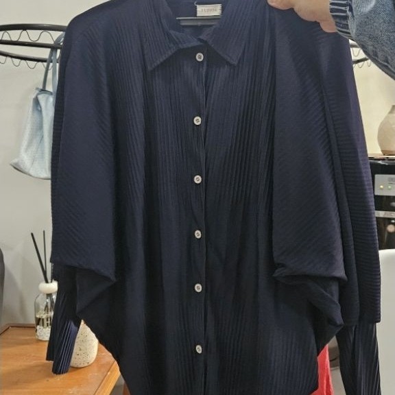 Flash Sale Atasan Plisket Navy Premium Bellacus