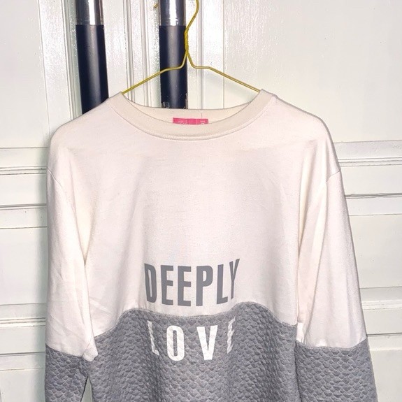 Sweater Premium ZELIA Deeply Love