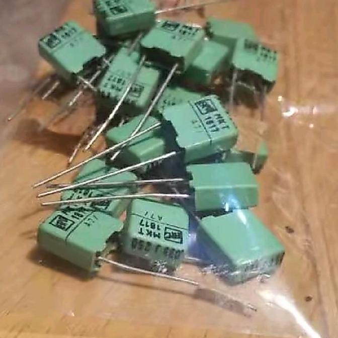 CAPACITOR MKT ERO 0.033UF 0.033 33N 33NF 33 NF 250V 33N/250V SAF12