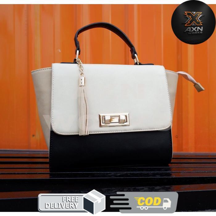 Tas Kerja Wanita PU Elegance Trapeze Hand bag import hitam kombinasi krem / Slingbag - Krem - hitam