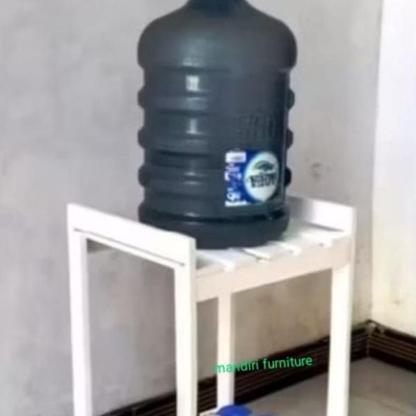 Rak Galon Multifungsi Kayu Minimalis Astetik
