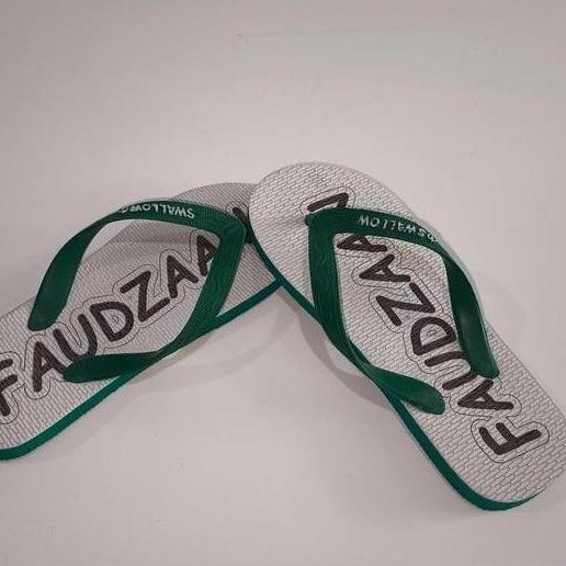 SANDAL CUSTOM UKIR GAMBAR NAMA SENDAL JEPIT SWALLOW