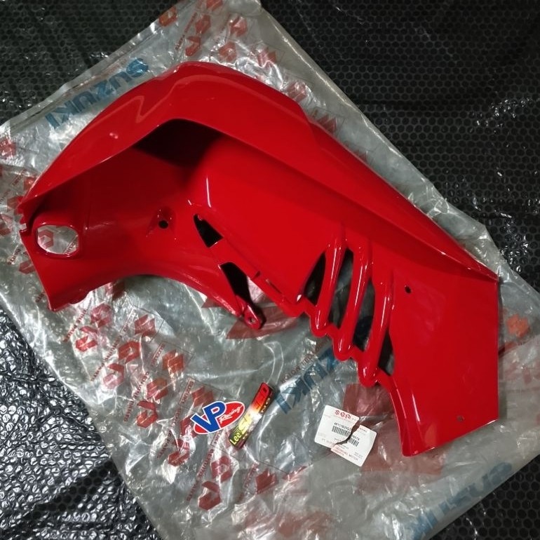 Sayap legshield leg shield kanan merah suzuki shogun 125 sp fd original sgp nos 48111-20G20-079