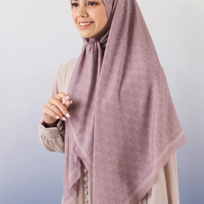 Heylocal Elodie Scarf | Hijab Persegi