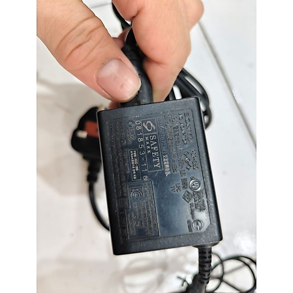 CHARGER/ADAPTOR PSP ORIGINAL RESMI SONY