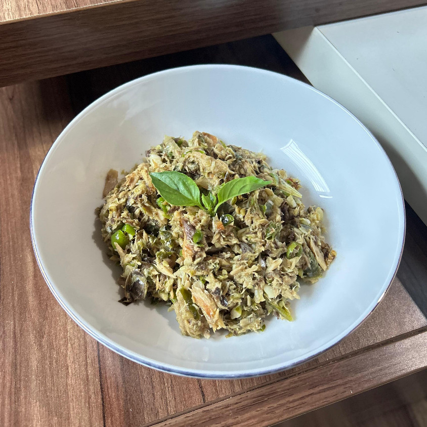 

Tongkol Cabe Ijo | Tongkol Cabai Hijau Pedas | Tidak Pedas by Dapur Bunsa