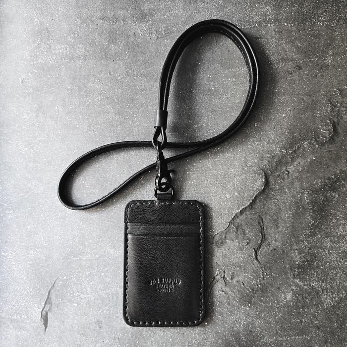 

READY BDS CAMBRIDGE - Handcrafted leather Lanyard ID card Holder, triple slot - BLACK
